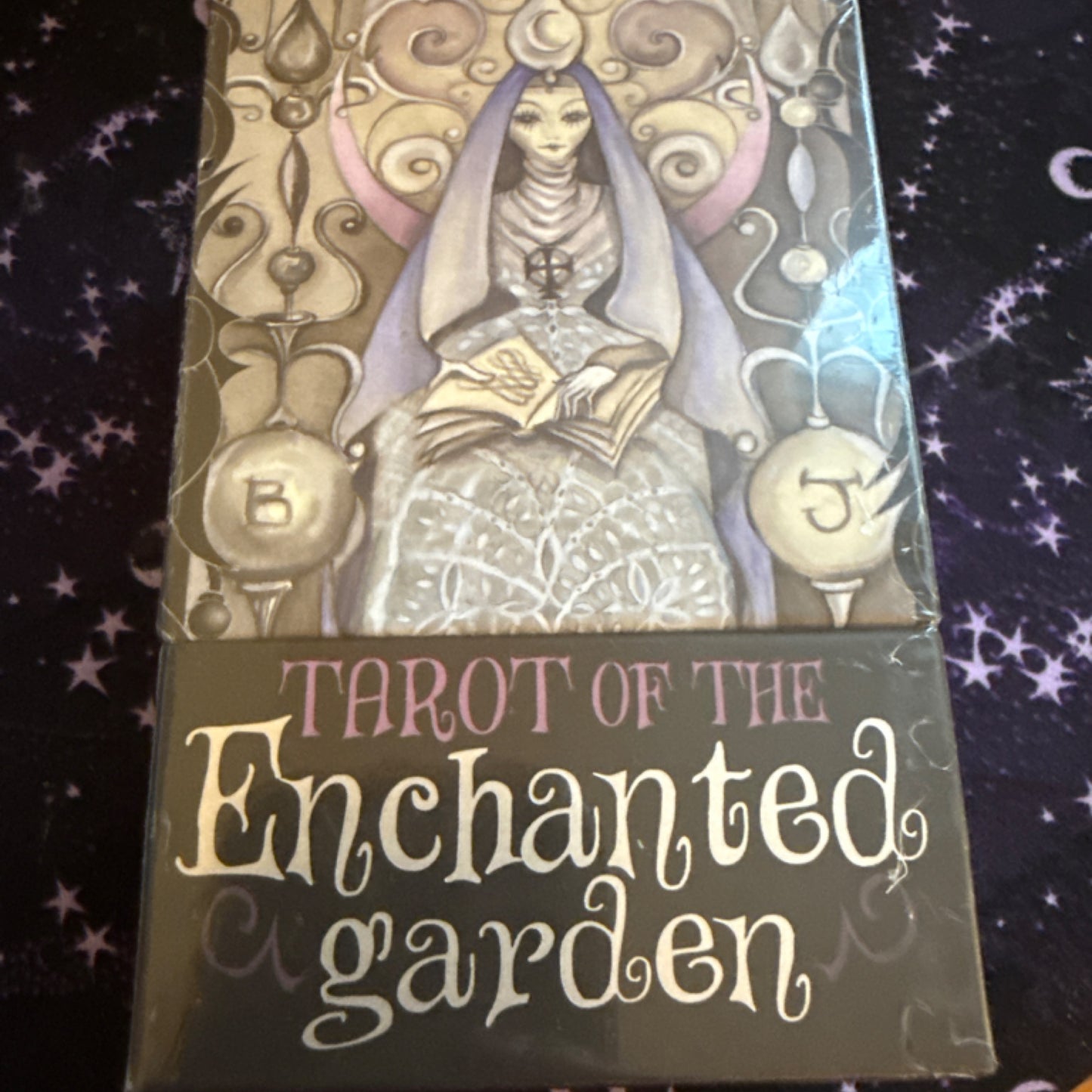Tarot of the Enchanted Garden