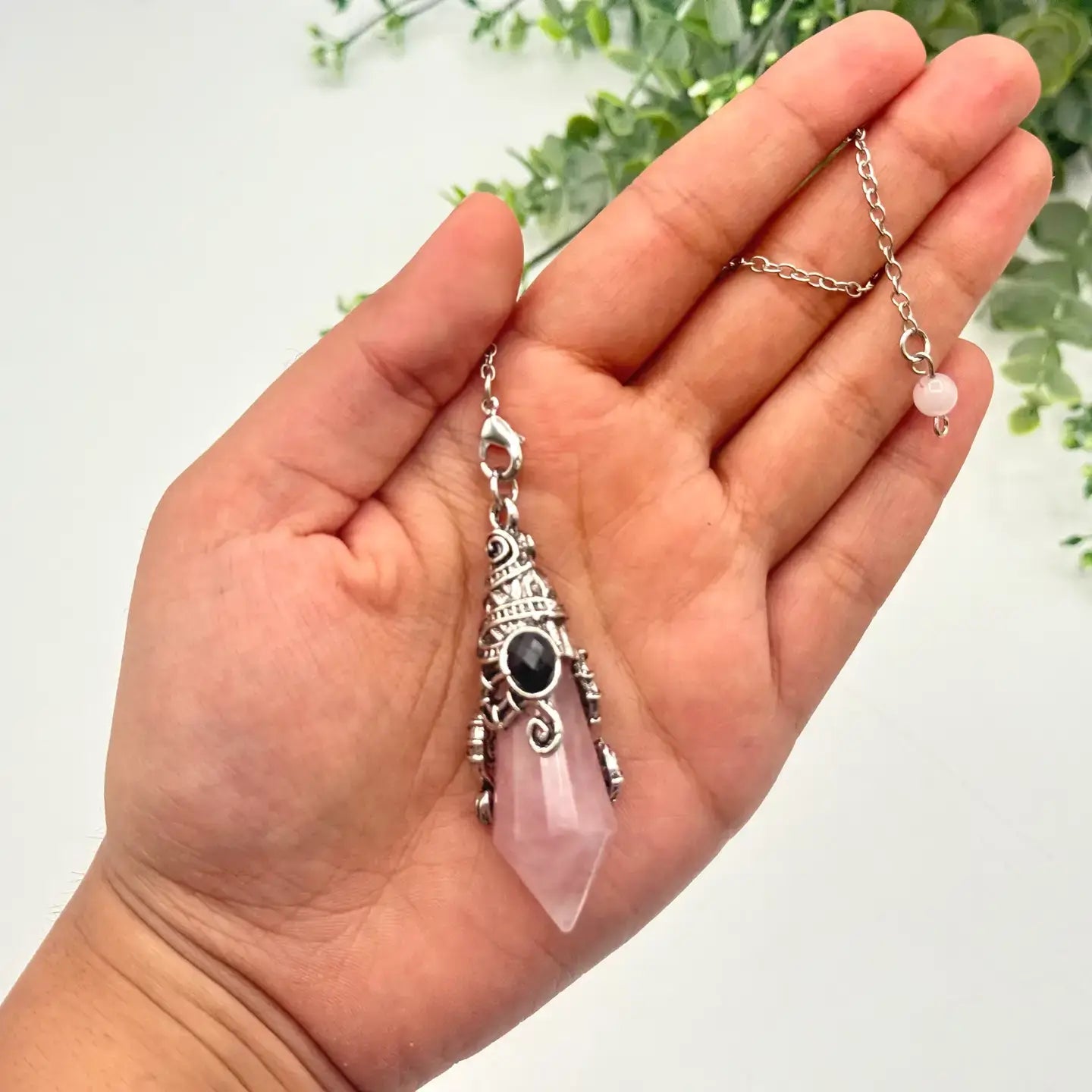 Gemstone Pendulum  12 Faceted Antique Silver : Red Jasper