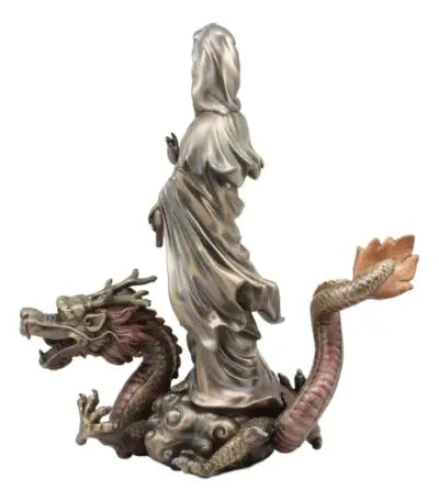 Y7828 Kuan Yin with Dragon C/2